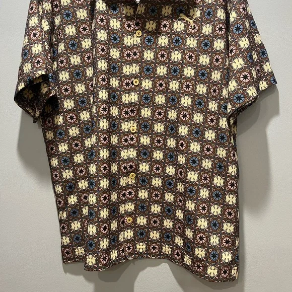 Puma Classics New Prep Woven Graphic Collared Sleeve Button Up Shirt Mens NWT